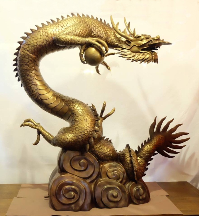 มังกร พ่นน้ำ