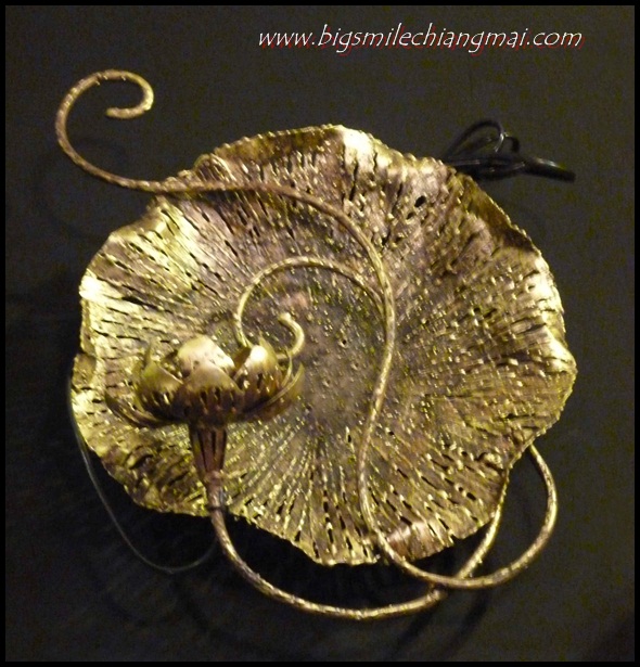 ใบบัว+ดอกบัว มีไฟติดผนัง 