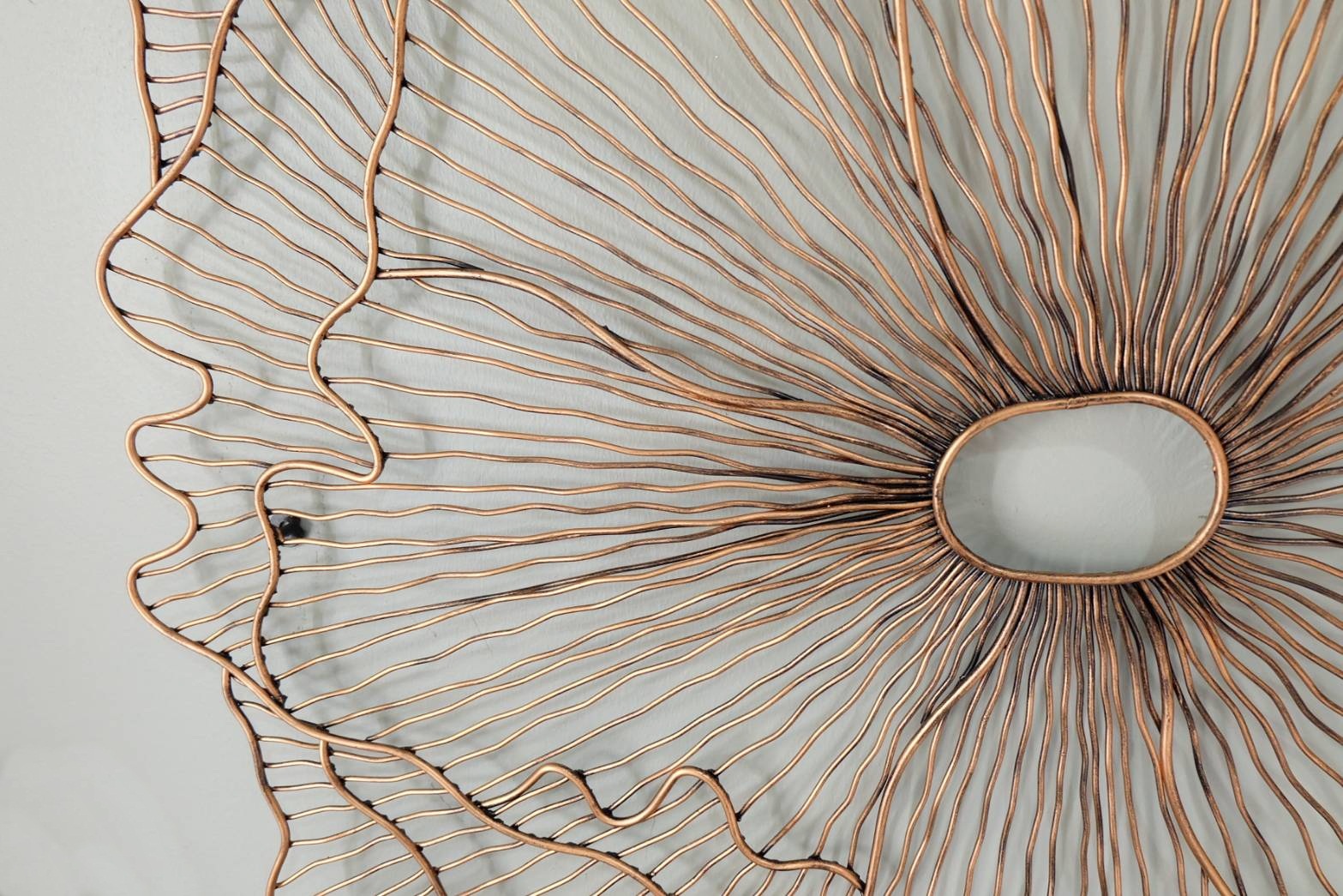 ดอกไม้บาน เหล็กเส้นติดผนัง