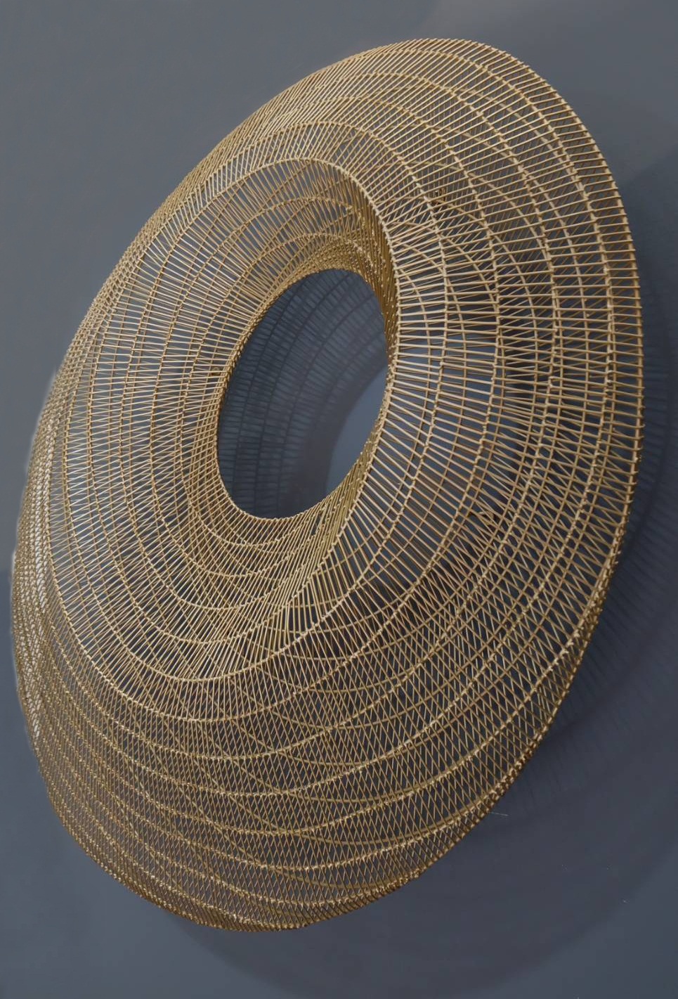 โดนัท เหล็กเส้น ติดผนัง