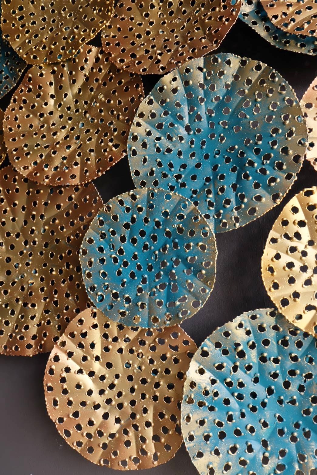 ใบบัวมีไฟ ติดผนัง