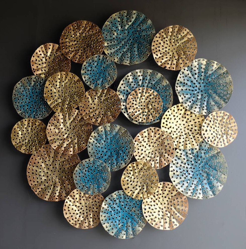 ใบบัวมีไฟ ติดผนัง