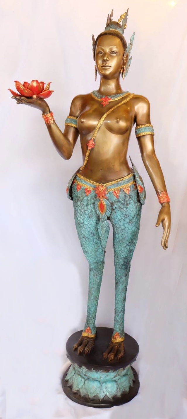 กินรี ถือบัว